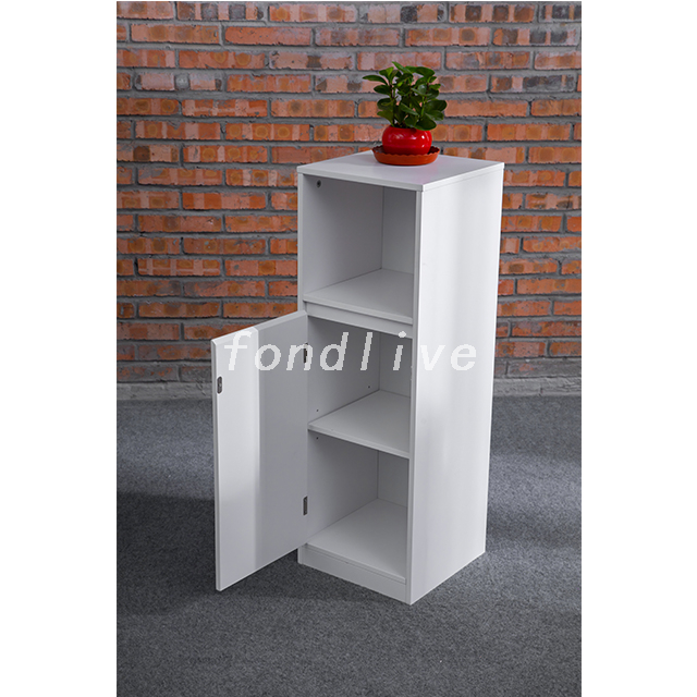 Armoire de rangement de salle de bain moderne avec porte simple